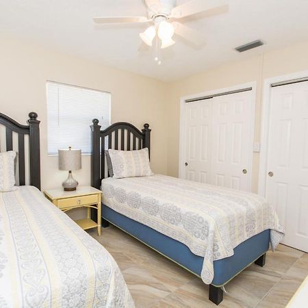 Villa Franca Bungalow Sarasota Extérieur photo